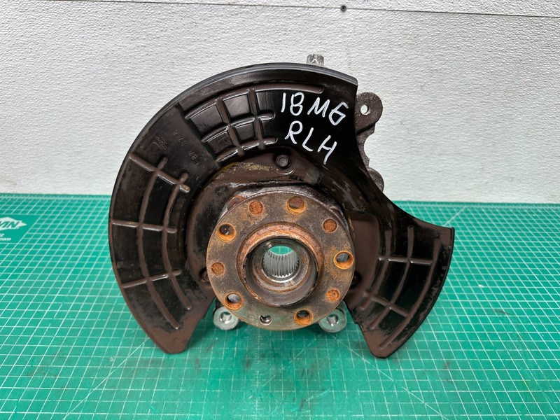 17-24 MASERATI GHIBLI - REAR LEFT DRIVER SIDE SPINDLE KNUCKLE WHEEL HUB OEM