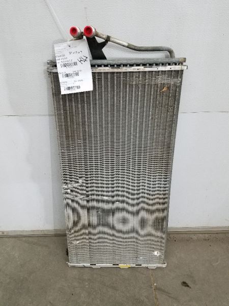 AC Condenser Fits 94-99 BONNEVILLE 260263