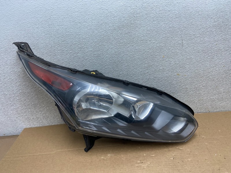 2014 to 2018 Ford Transit Connect Right Passenger Side Headlight AB3500 DW