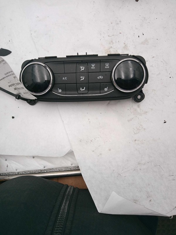 2023 Chevrolet Trailblazer A/C Selector Switch OEM White 41K Miles NJ25-27480