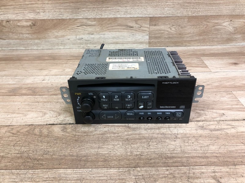 CHEVROLET CORVETTE OEM CD PLAYER RADIO DELCO STEREO 1997-2004