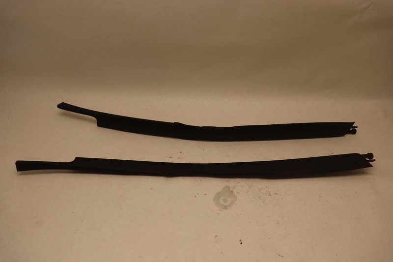 2005-2012 PORSCHE BOXSTER FRONT LEFT & RIGHT FENDER BOLT COVER TRIM SEAL OEM