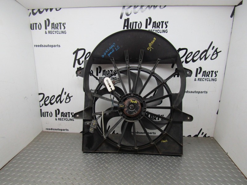 05-10 Grand Cherokee 3.7L Radiator Cooling Fan Assembly