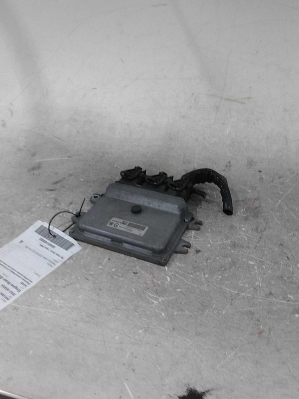 Used Engine Control Module (ECM) fits: 2010 Nissan Versa Electronic Control Modu