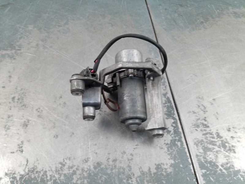 2015 Chevy Corvette C7 Z06 Brake Booster Vacuum Pump #0947 D4