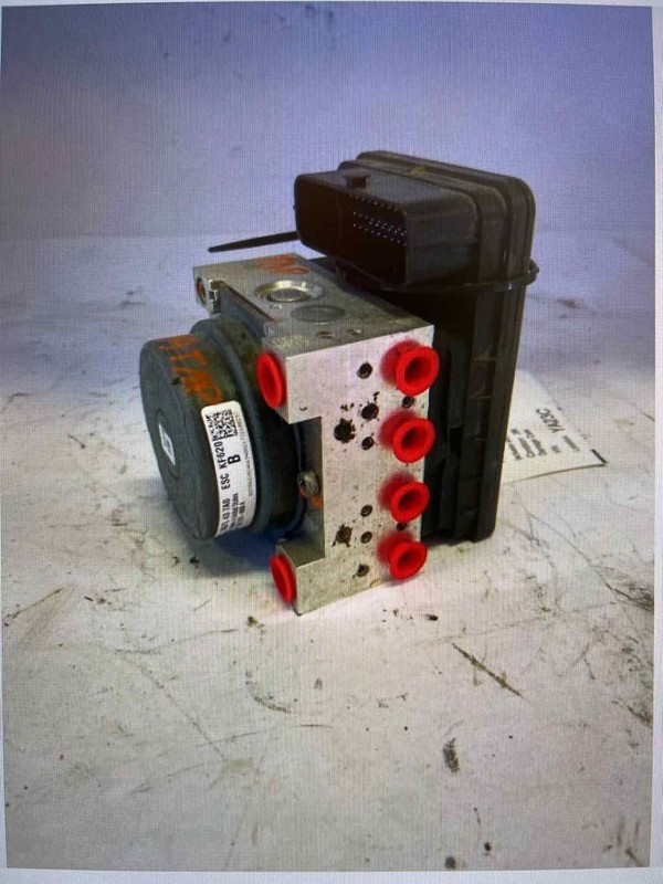 Anti-lock Brake Parts TOYOTA YARIS 18 19 20