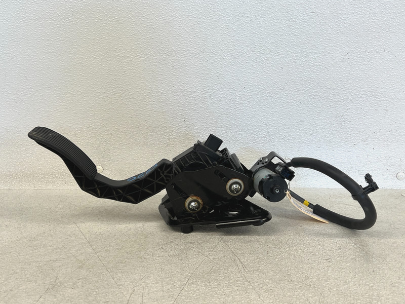 ⭐2017-2022 FORD F-350 F-250 SUPER DUTY ACCELERATOR THROTTLE PEDAL OEM LOT2683