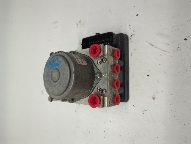 2022 GMC SAVANA 2500 VAN Anti-Lock Brake ABS pump module 84870259 OEM 22