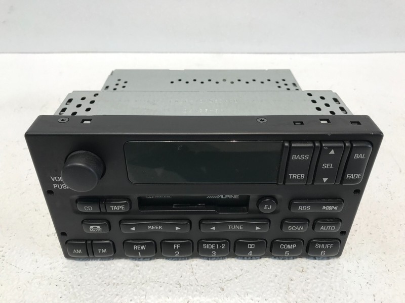 98-02 LINCOLN Navigator Town Car OEM Alpine Radio Tape Player RDS Receiver