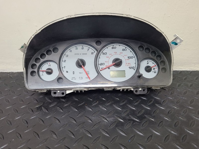 03-04 Ford Escape MPH Speedometer Cluster Assembly OEM 3L8T-10849-AA