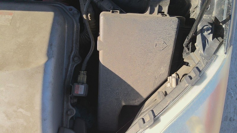 Engine Fuse Box TOYOTA PRIUS 04 05 06 07 08 09