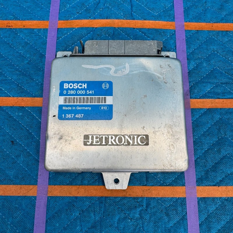 1987–1991 Volvo 780 Bertone Engine Control Unit ECU Jetronic OEM 0280000541