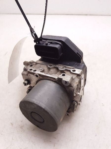 Anti-Lock Brake Part Actuator And Pump Assembly Fits 14-16 SCION TC