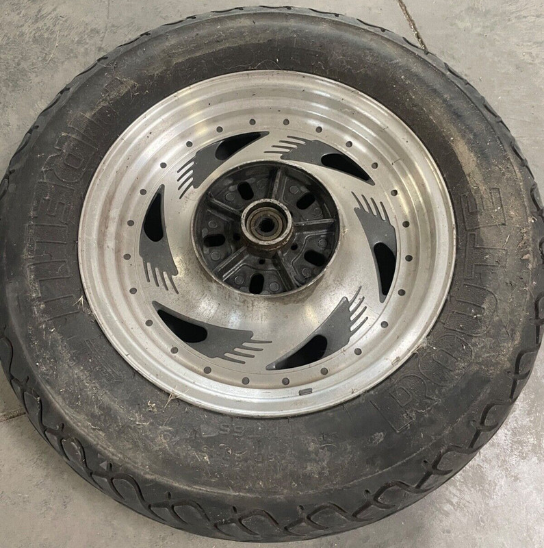 2003 Suzuki Marauder VZ800 VZ 800 Rear Back Wheel Rim Tire 150/90/15 15"2004