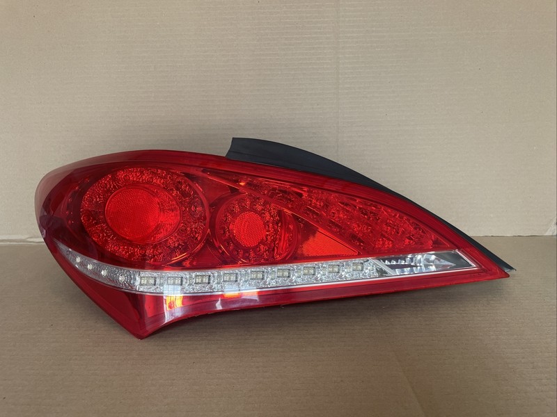 2010 - 13 Hyundai Genesis Couple Left taillight SuperLux Aftermarket LH LRLED