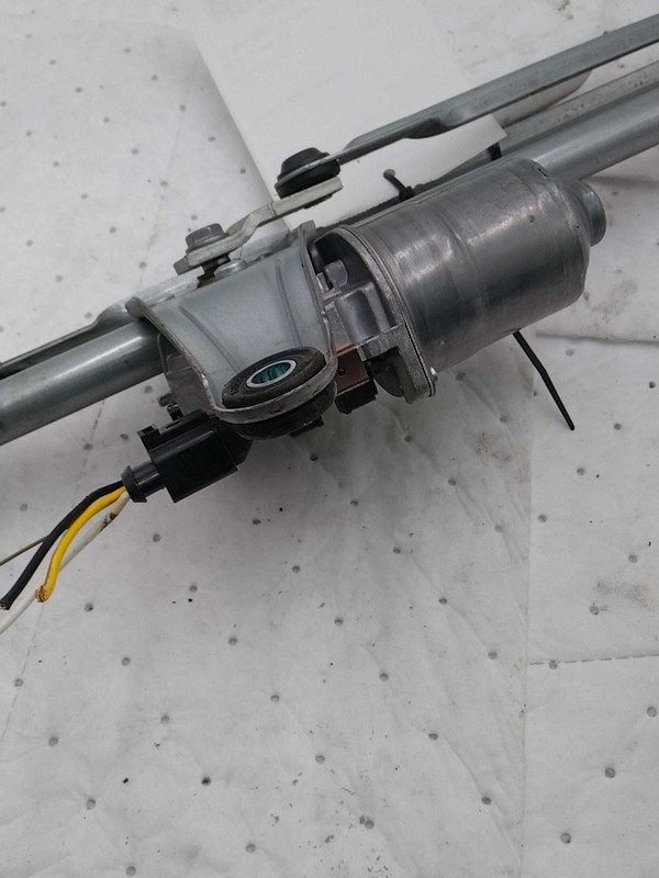 2021 Chevrolet Trailblazer Wiper Motor OEM 42709501 71K Miles Blue