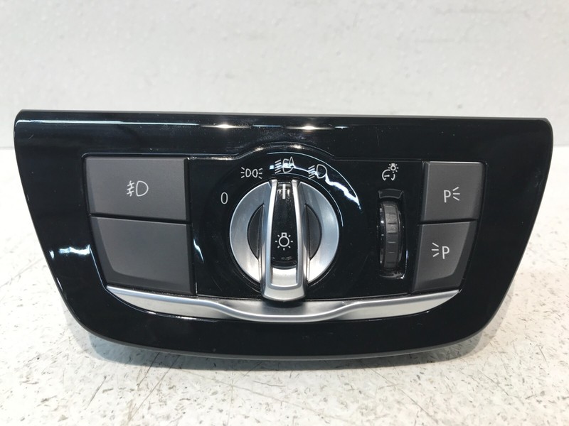17-20 OEM BMW F90 M5 G30 G32 Headlight Switch Control Panel Light Module OEM