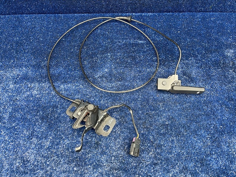 2016–2019 Buick Cascada Hood Latch Assembly w/ Release Cable OEM 13367151