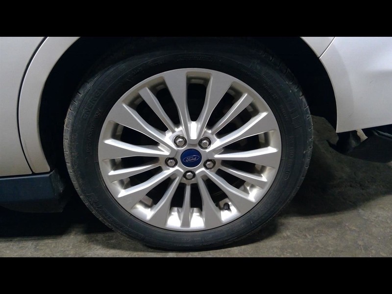 Rim Wheel 17x7 Alloy 15 Spoke Painted Silver Fits 17-18 C-MAX 1611293