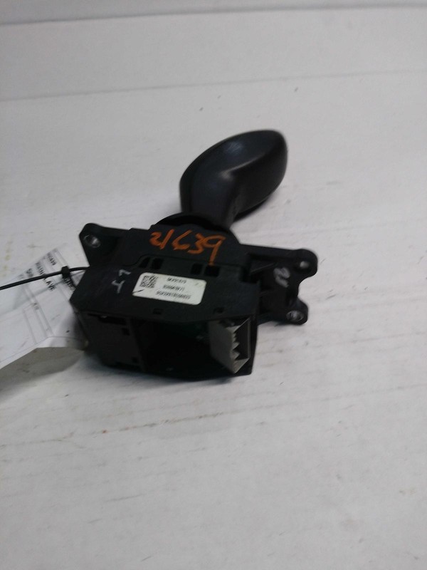 2018 Buick Enclave Automatic Transmission Shift Lever Assembly - 74K Miles