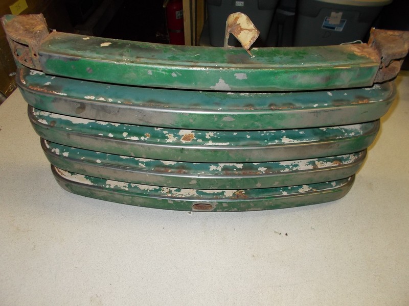 John Deere Grille, Vintage, possibly Antique *FREE SHIPPING*