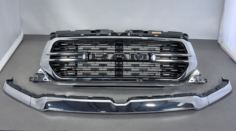 ✅ 2019-26 RAM 1500 5th OEM FRONT CHROME RADIATOR GRILLEUPPER APPLIQUE MOLDING