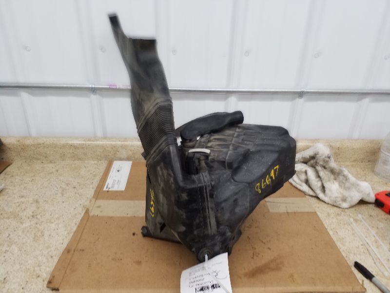 Air Cleaner 1.8L Fits 01-05 PASSAT 196699