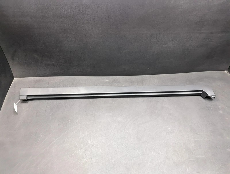 Left Rocker Panel Molding 2021 Nissan Kicks 76851-5RB0A 2018 2019 2020 - 2024