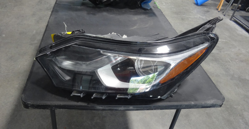 2018-2021 Chevrolet Equinox Left Driver Side Headlight! Factory Original Part!
