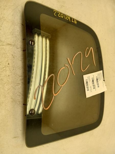 95-98 TOYOTA T100 DRIVER SIDE QUARTER GLASS
