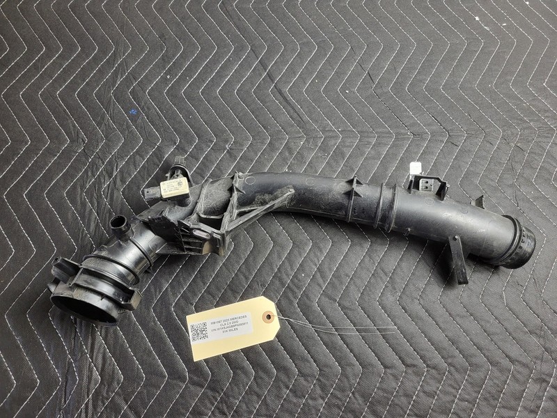 Used Oem Mercedes 2600900700 Intercooler Connector Pipe Hose 2019-2023 CLA250