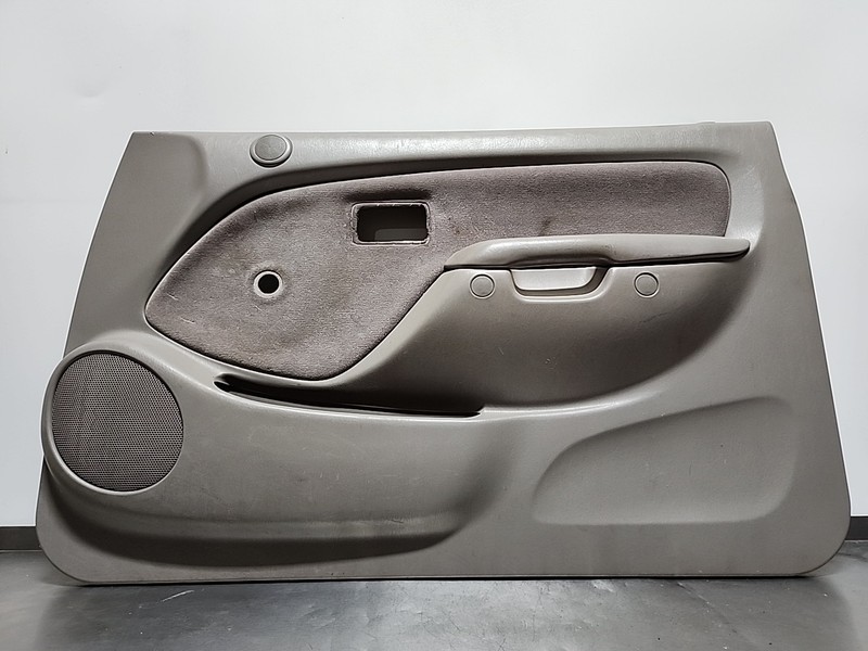 01 - 2004 Toyota Tacoma Manual Door Panel OEM Passenger Right Gray RH 6761104110