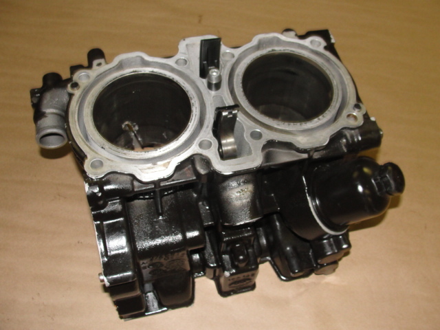 04 POLARIS MSX 110 TURBO ENGINE BLOCK CYLINDER JUG CRANKCASE CRANK CASE