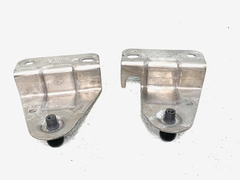 12 13 BMW X5 E70 LEFT RIGHT UPPER RADIATOR SUPPORT BAR BRACKET SET OEM #A0.11