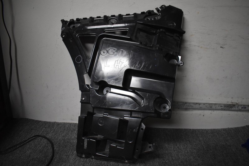 2018-2021 BMW X3 M40I SPORT LEFT SIDE BUMPER GUIDE FACTORY OEM