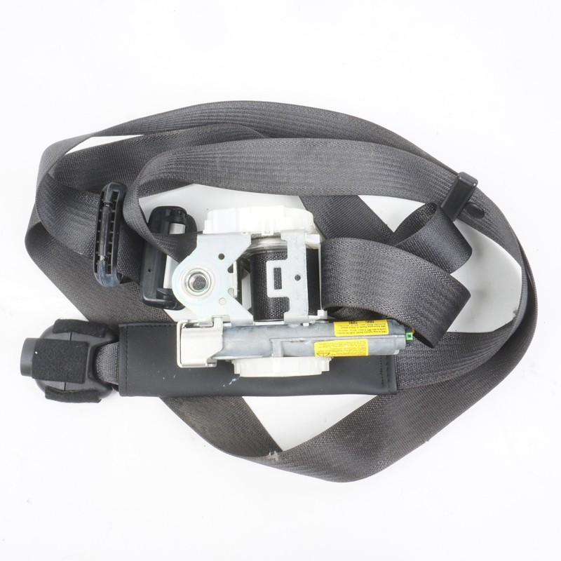 2014 Fiat 500LFront Left Driver Side Seat Belt Retractor OEM