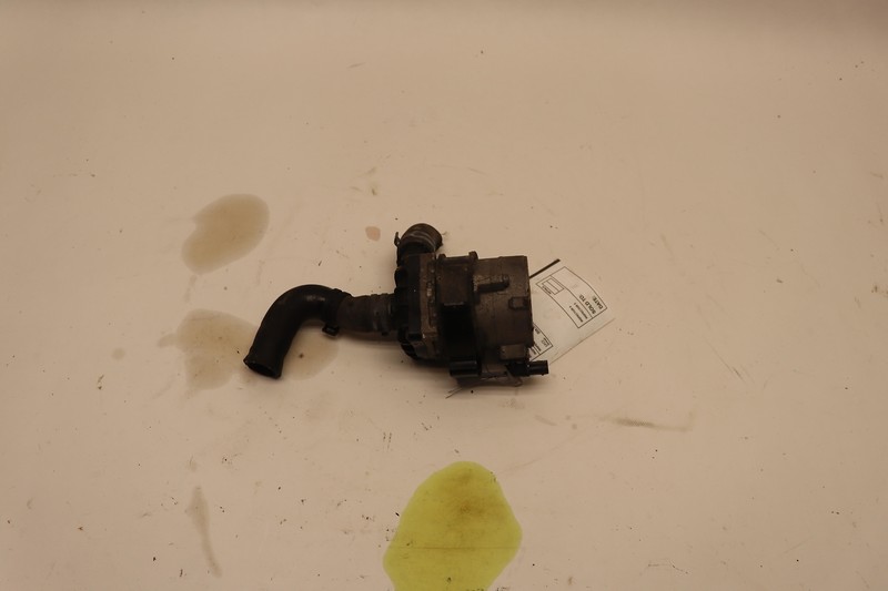 2007-2015 AUDI Q7 3.0L AUXILIARY WATER COOLANT PUMP W/ HOSE PIPE OEM