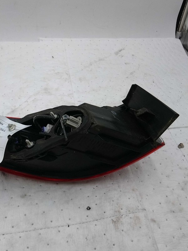 2016 MAZDA 6 Left Tail Light Assembly RED OEM 501027 224K Mileage