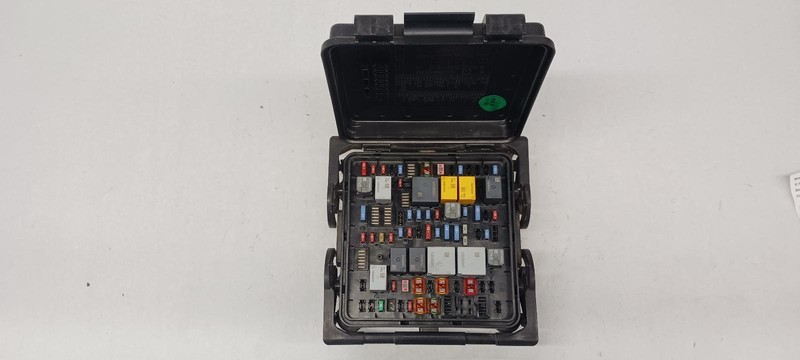 16-'18 CADILLAC CT6 Engine Fuse Box OEM 1 Year Warranty!
