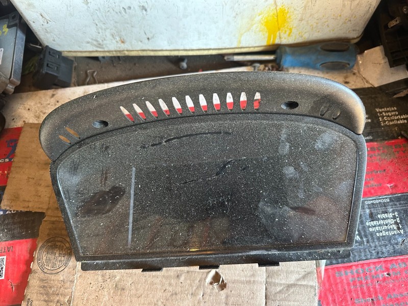 BMW 528 530 545 550 M5 M3 M6 325 328 8.8 OEM INFORMATION INFO DISPLAY SCREEN