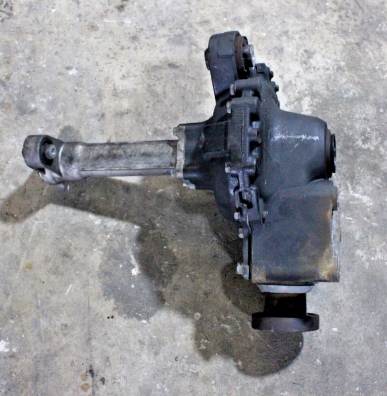10-13 Land Rover Range Rover Sport LR4 Front Differential Axle Carrier OEM