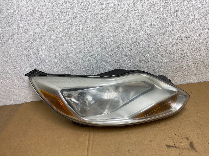 2012 2013 2014 Ford Focus Right Passenger Rh Side Headlight Oem AD2664 DW