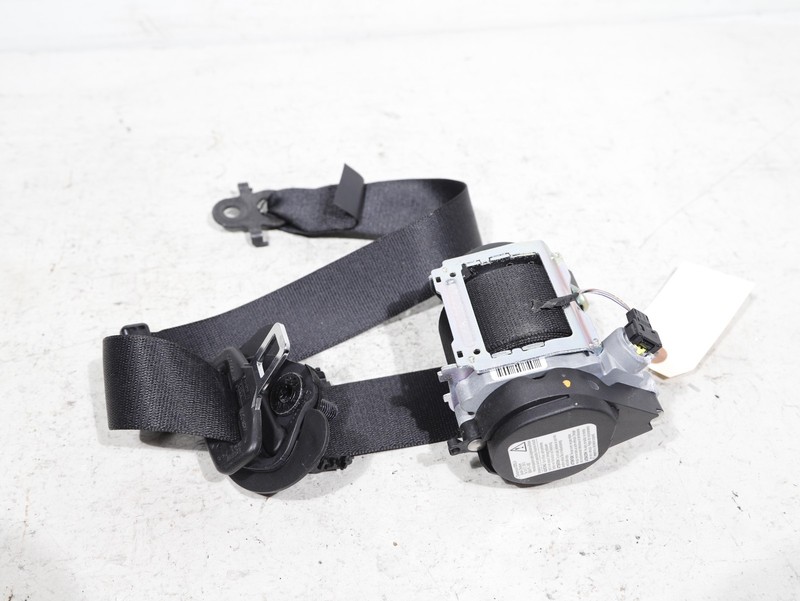 BMW 5 Series Front Right Seat Belt Retractor OEM 618120800 2011-2016 Black