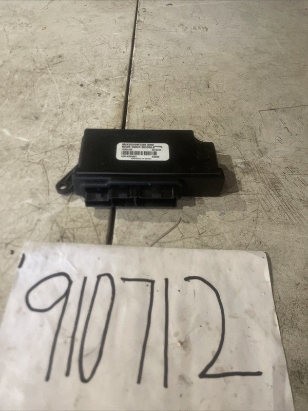 2003-2007 Cadillac SRX 3.6L Rear LeftDoor Lock Control Module 15251256