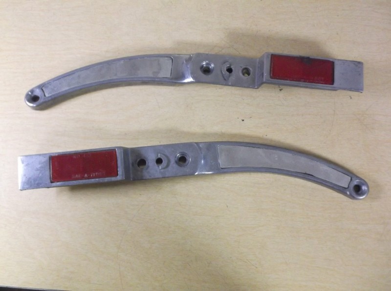 Harley Davidson 59953-81 Fender Mount Covers w/ Reflectors, Set of 2