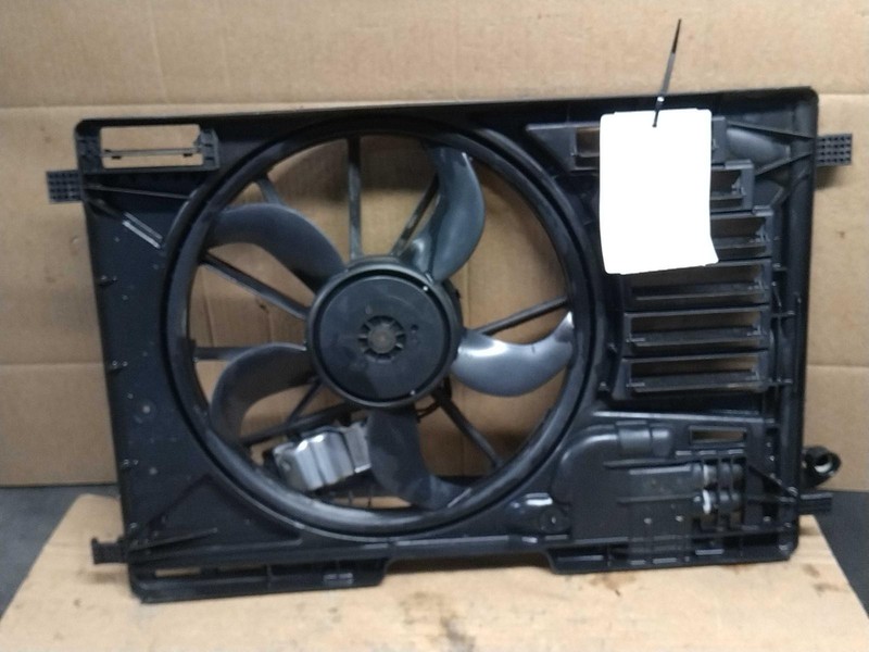 2016 Ford Escape Engine Cooling Fan Motor OEM 1.6L 132K Miles Red NJ25-21655