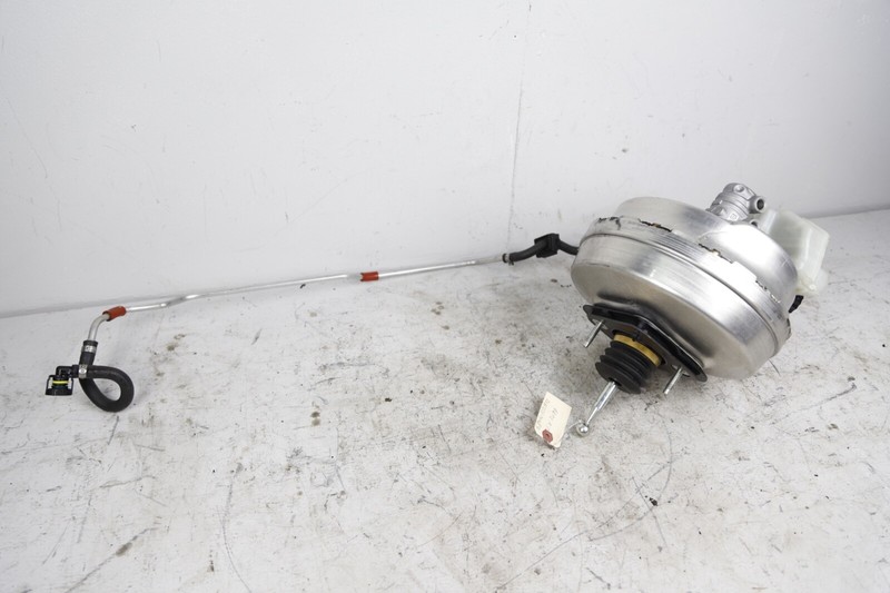 16-19 BMW 750i 740i G11 G12 POWER BRAKE BOOSTER & MASTER CYLINDER VACUUM HOSE