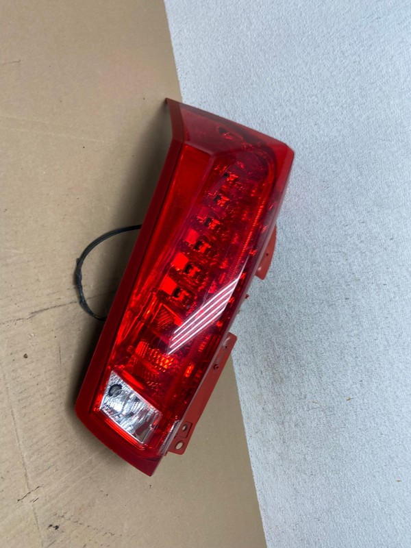 2010 to 2016 Cadillac Srx Left Driver Lh Side Tail Light OEM AE6653 LK