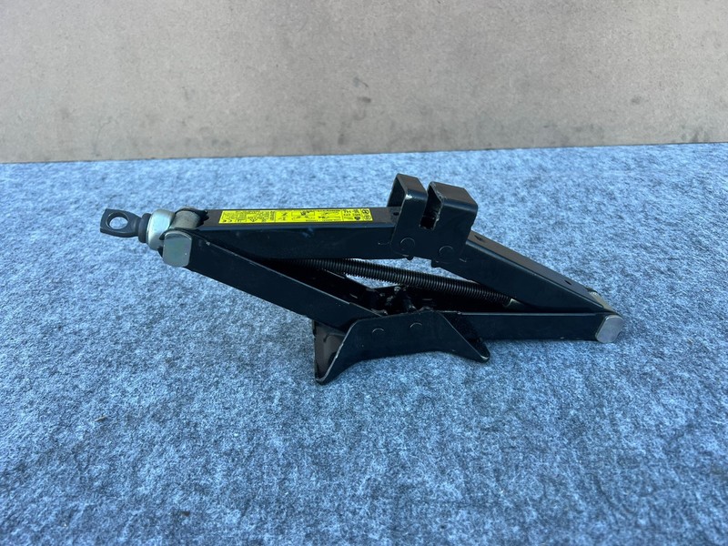GENESIS G70 2019-2026 OEM EMERGENCY SPARE TIRE ROAD ASSIST JACK TOOL ASSEMBLY