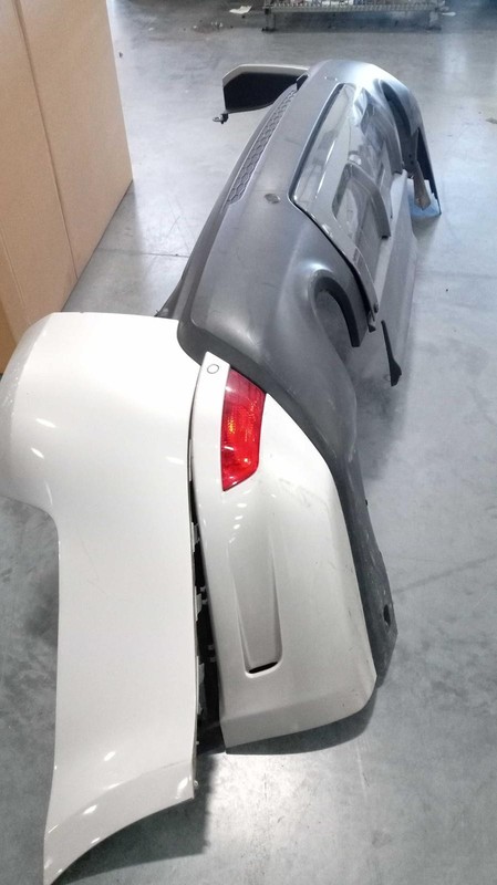 2016 Land Rover Range Rover Sport Grey Bumper Assembly OEM LR045260